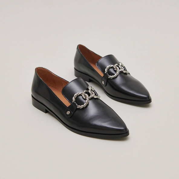 Mocassins &agrave; boucles argent&eacute;es et bouts p... en cuir noir | ALICANTE | Jonak
