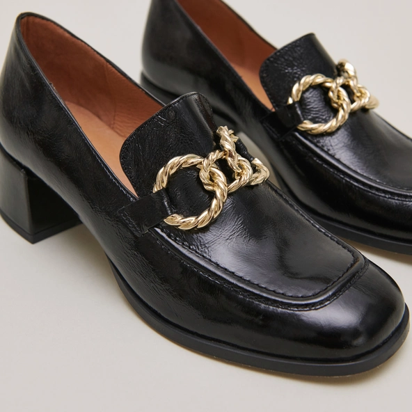 Mocassins &agrave; bouts arrondis et boucles do... en cuir brillant noir | VINCENNES | Jonak