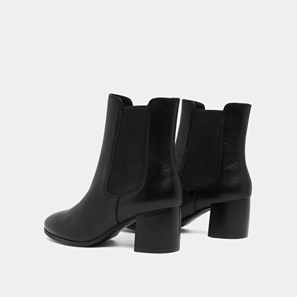 Bottines à talons et élastiques en cuir noir | ALDERIC | Jonak