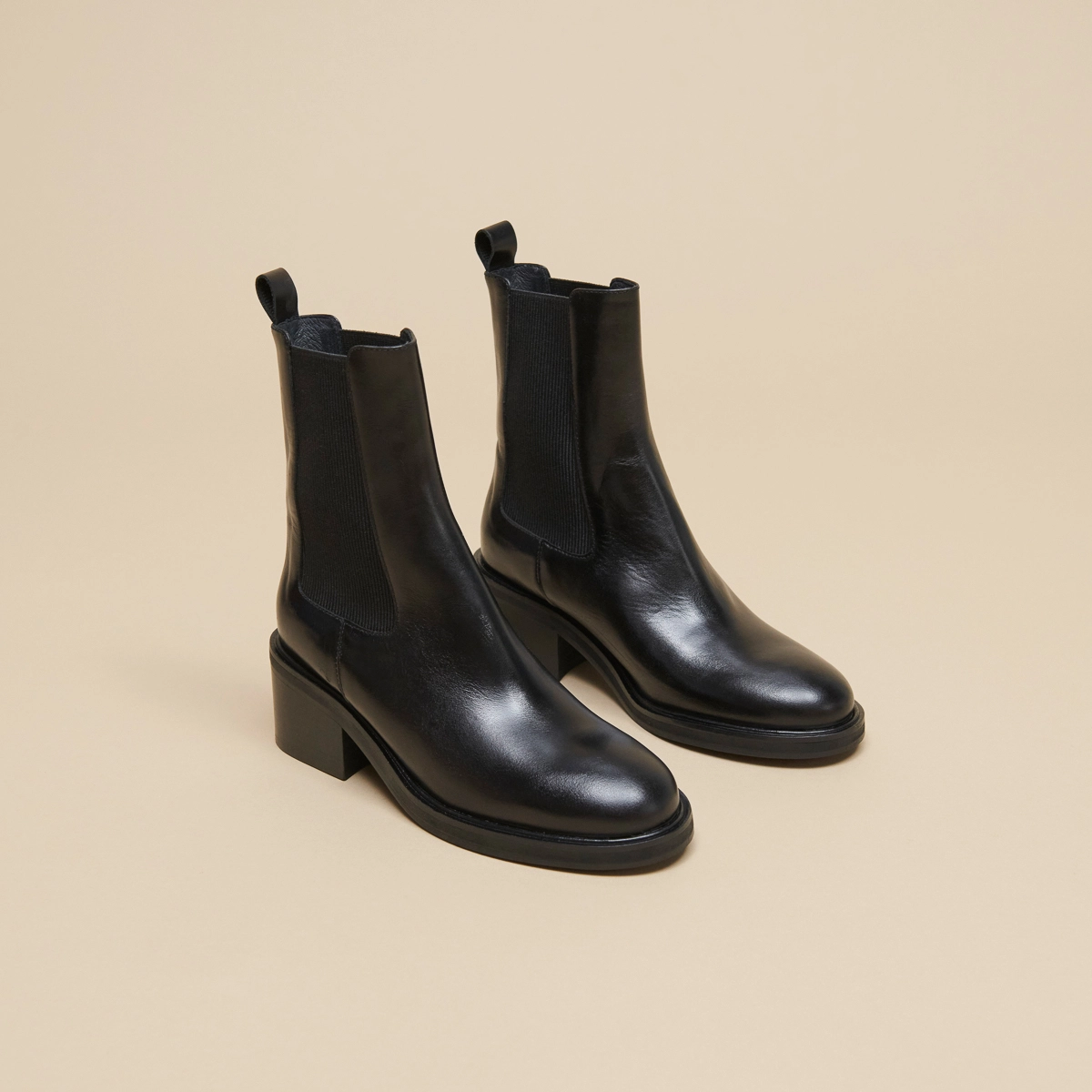 Boots à élastiques en cuir noir | DEMOISELLE | Jonak