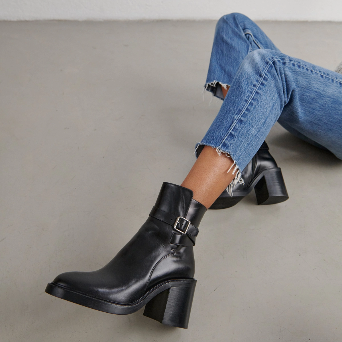 Bottines à talons hauts en cuir noir | DACTYLO | Jonak