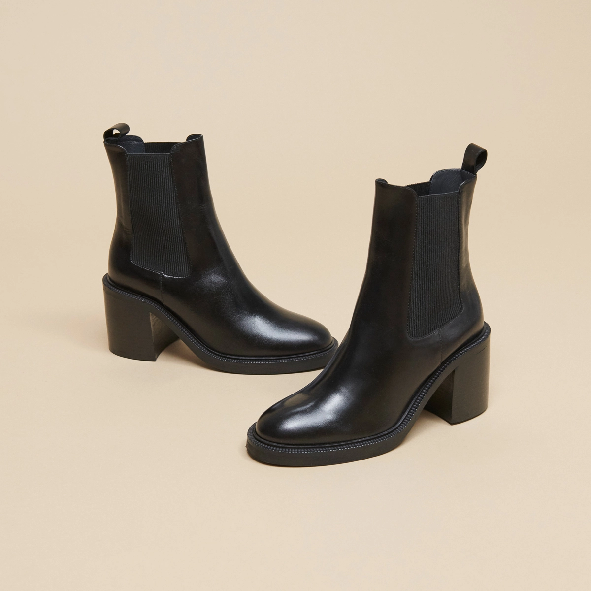 Bottines à talons en cuir noir | DOIGT | Jonak