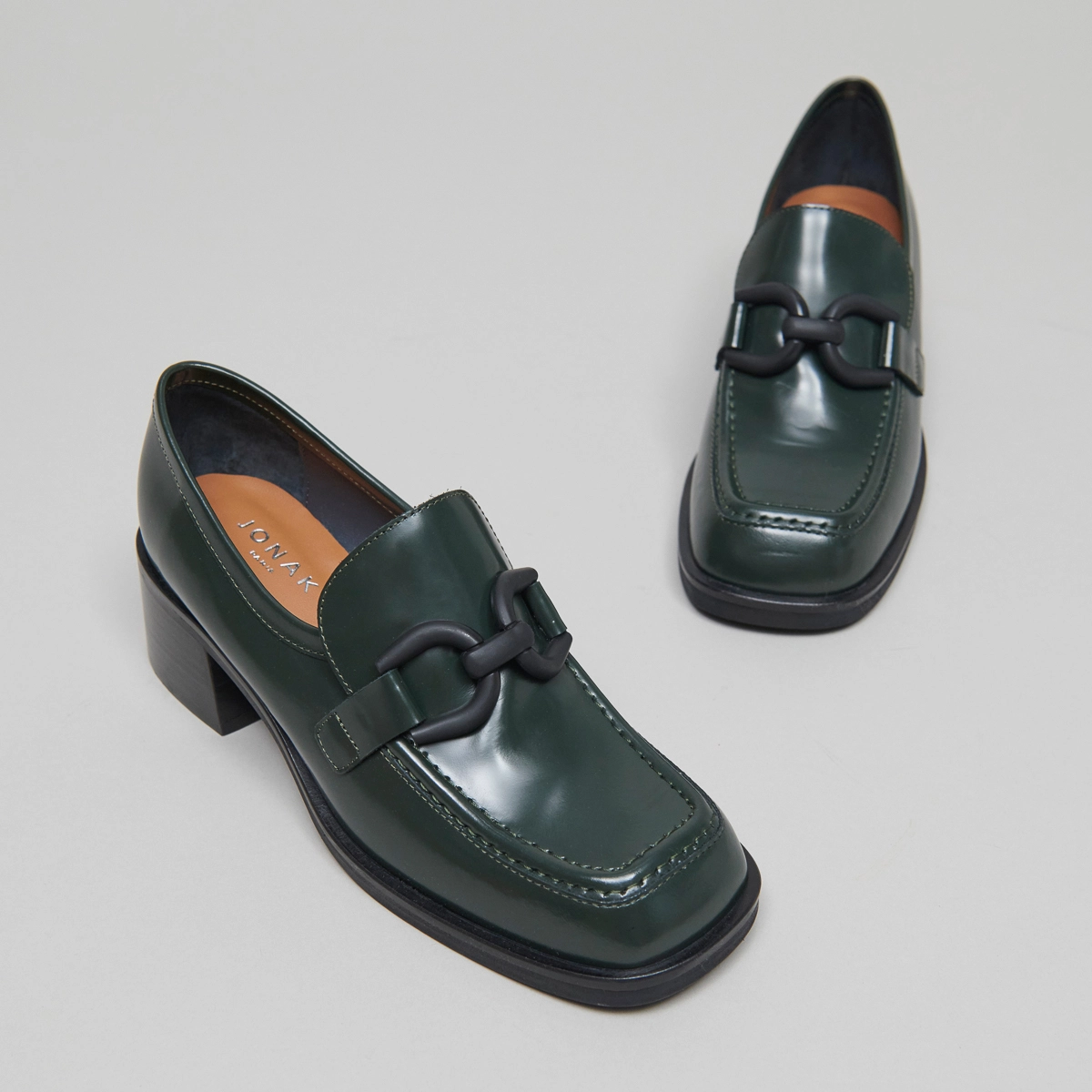 Mocassins à talons en cuir glacé vert sapin | DARKNET | Jonak