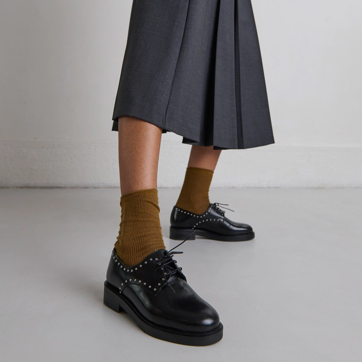 Derbies à détails argentés en cuir noir | DAHO | Jonak