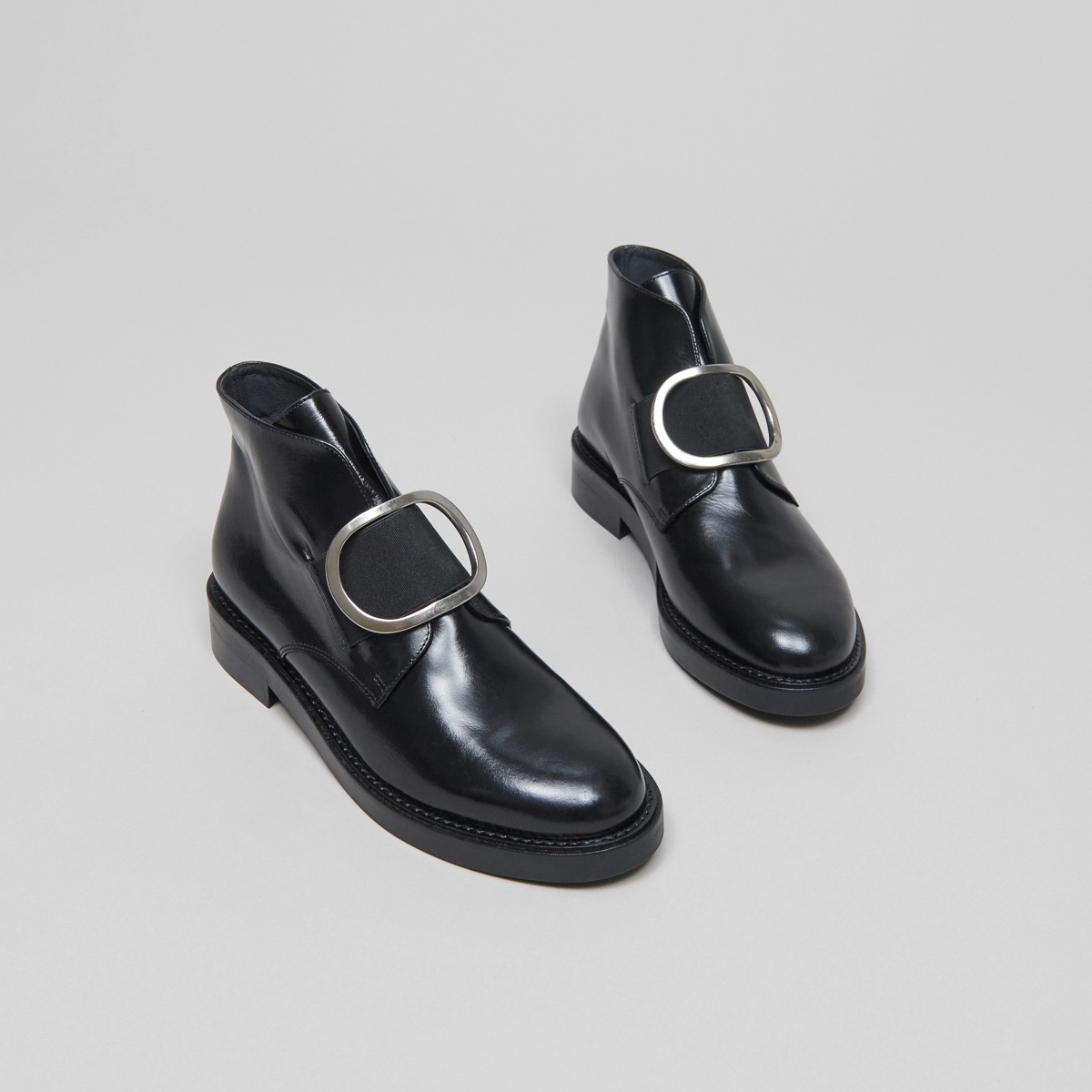Boots &agrave; talons en cuir noir | DICTEE | Jonak