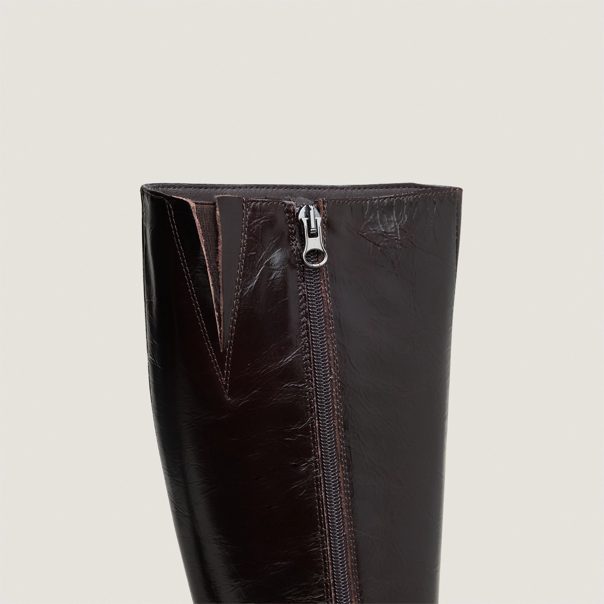 Bottes à talons et bouts carrés en cuir brillant marron foncé | BRYAN | Jonak