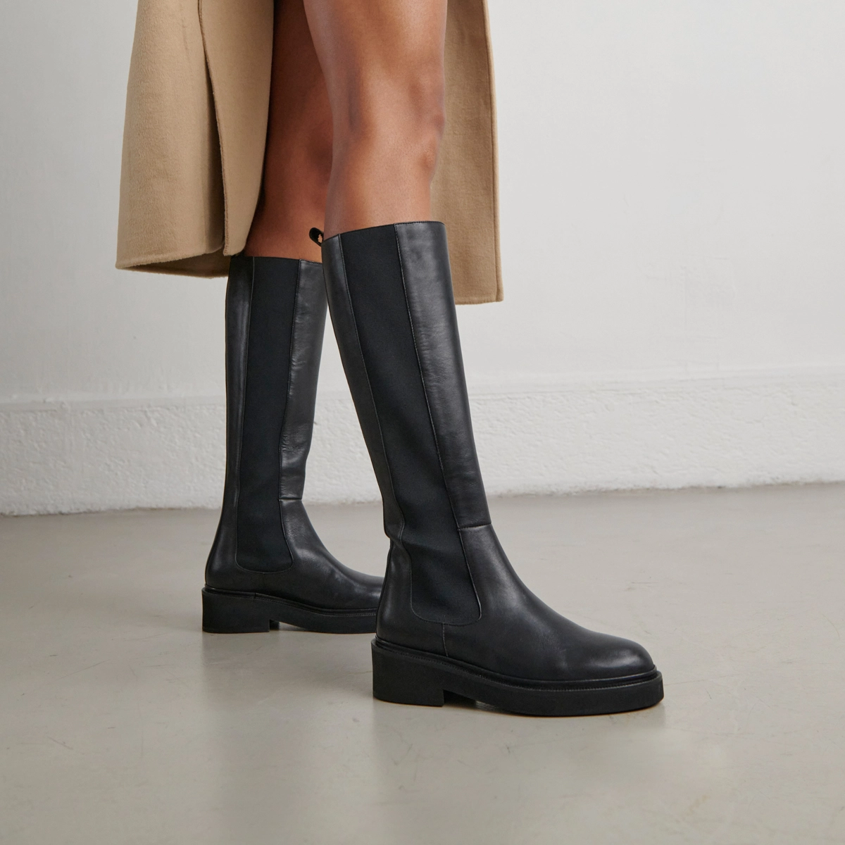 Bottes à élastiques en cuir noir | DOLMEN | Jonak
