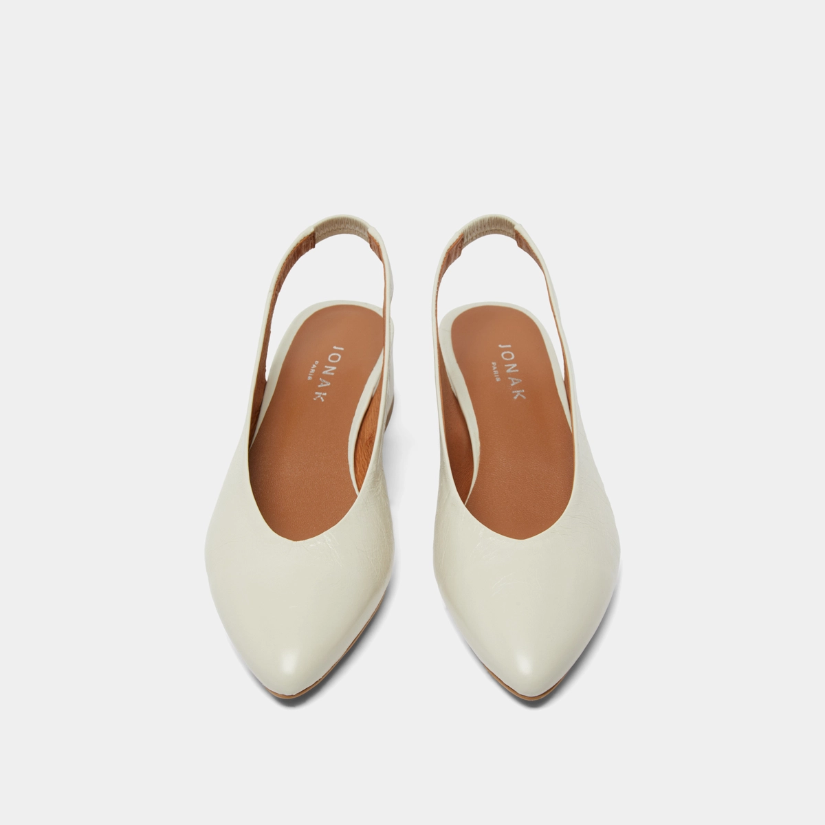 Ballerines à bouts arrières ouverts en cuir vieilli écru | VINCE | Jonak