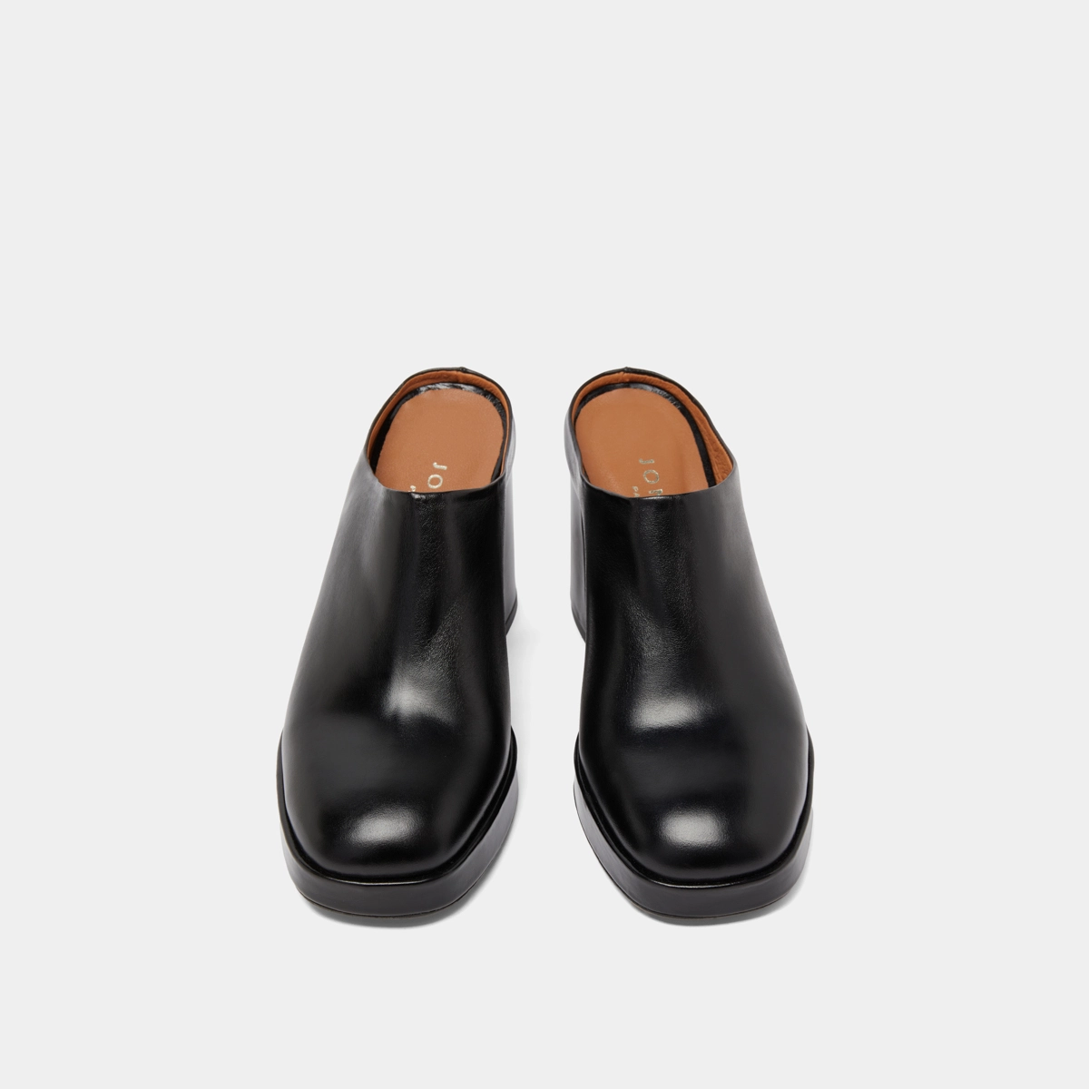 Mules &agrave; talons en cuir noir | VOLCAN | Jonak