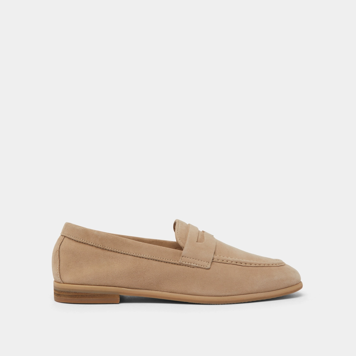 Mocassins à talons plats et bouts arrond... en velours beige | ACA | Jonak