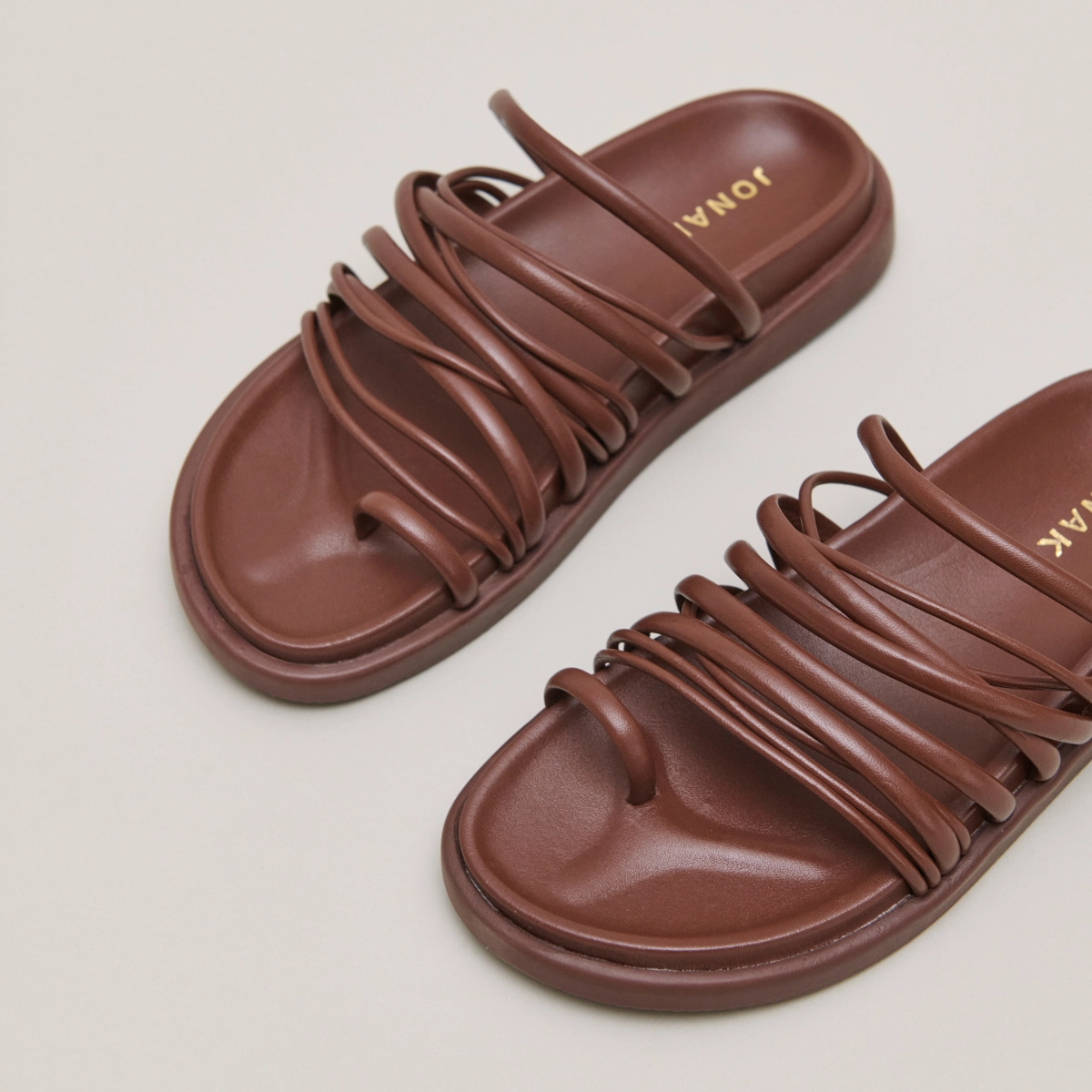 Sandales &agrave; multiples brides en cuir marron | WALKMAN | Jonak