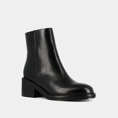 Boots &agrave; talons &eacute;pais en cuir noir | DANSEUSE | Jonak