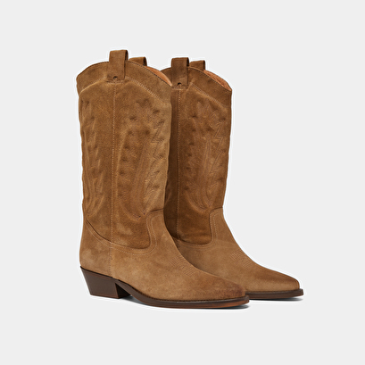 Bottes à bouts pointus et surpiqures apparentes en croute taupe foncé | DELEA | Jonak