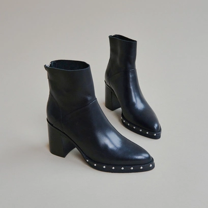 Boots &agrave; talons hauts et fermetures &eacute;clai... en cuir noir | DIXIT | Jonak