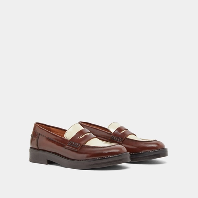 Mocassins &agrave; bouts ronds en cuir glac&eacute; marron et &eacute;cru | MIRNA