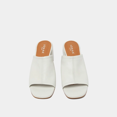 Mules &agrave; talons et bouts ouverts en cuir blanc | BUTTERFLY