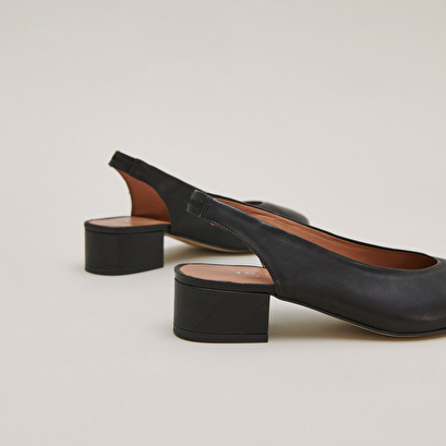 Ballerines à bouts arrières ouverts en cuir noir | VINCE | Jonak