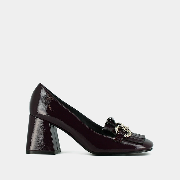Mocassins à talons et boucles argentées... en vernis plissé violet | DOMITILLE | Jonak