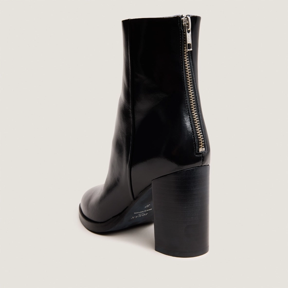 Bottines &agrave; talons en cuir noir | DEEP | Jonak