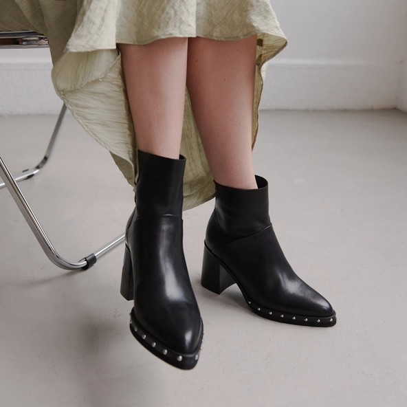 Boots à talons hauts et fermetures éclai... en cuir noir | DIXIT | Jonak
