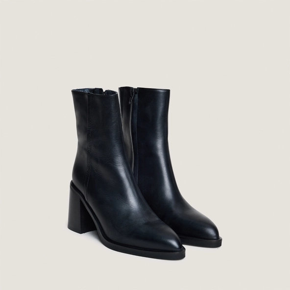 Bottines à talons en cuir noir | DOLOR | Jonak