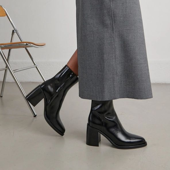 Bottines à talons en cuir noir | DOLOR | Jonak