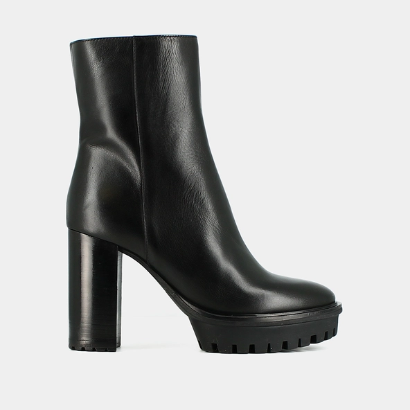 Bottines à talons et semelles crantées en cuir noir | DONATIEN | Jonak