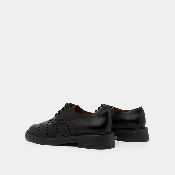 Derbies perc&eacute;es en cuir glac&eacute; noir | AMARANTE | Jonak