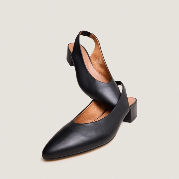 Ballerines &agrave; bouts arri&egrave;res ouverts en cuir noir | VINCE | Jonak