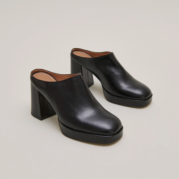 Mules &agrave; talons en cuir noir | VOLCAN | Jonak