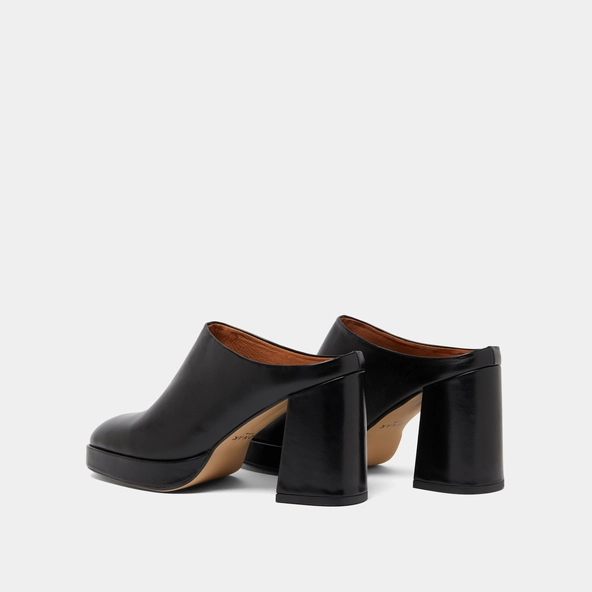 Mules &agrave; talons en cuir noir | VOLCAN | Jonak