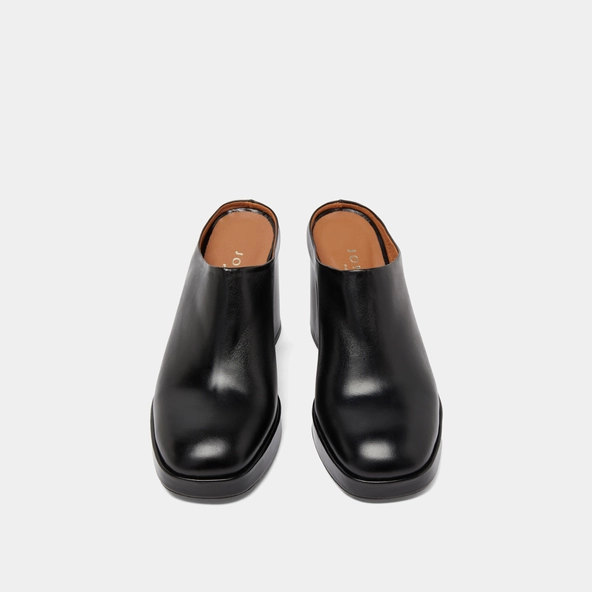 Mules &agrave; talons en cuir noir | VOLCAN | Jonak