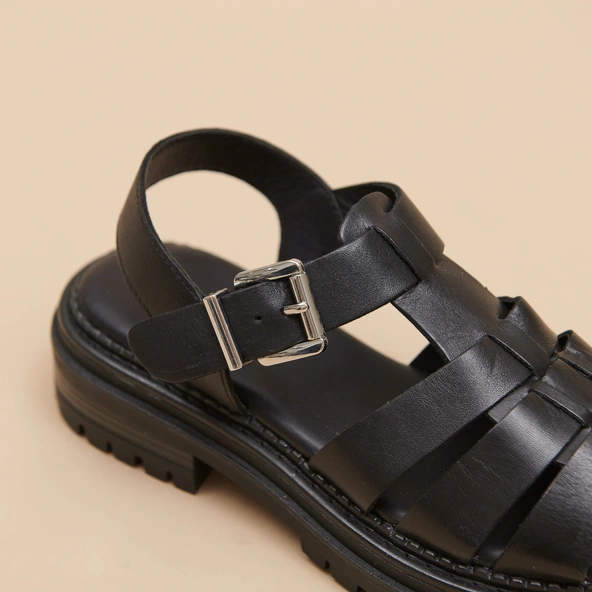 Sandales à plateformes et brides larges en cuir noir | ABRAHAM | Jonak