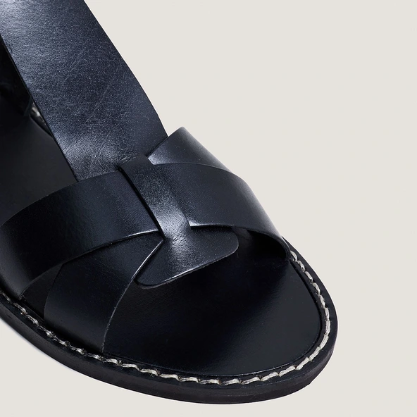 Sandales à boucles et brides en cuir noir | WHISPER | Jonak