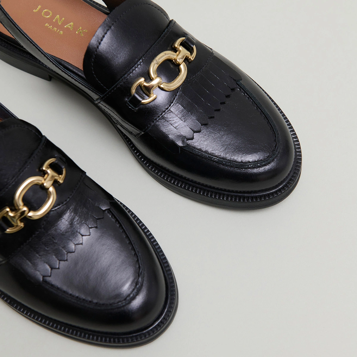 Mocassins à bouts arrières ouverts en cuir noir | DELPHY | Jonak