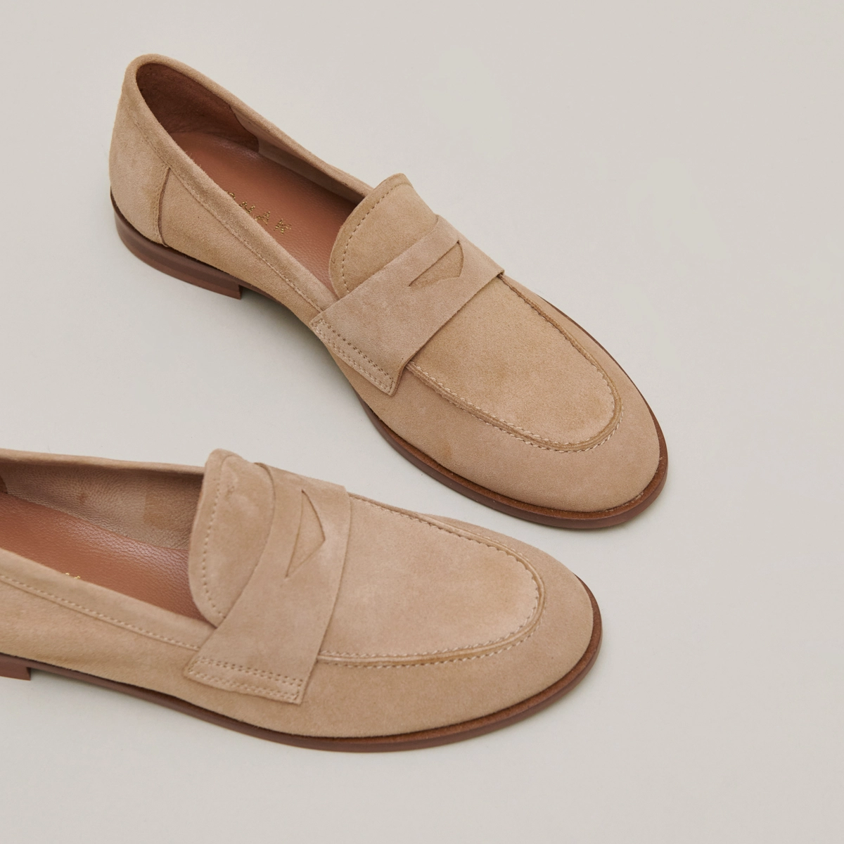 Mocassins à bouts ronds en velours camel | THELMA | Jonak