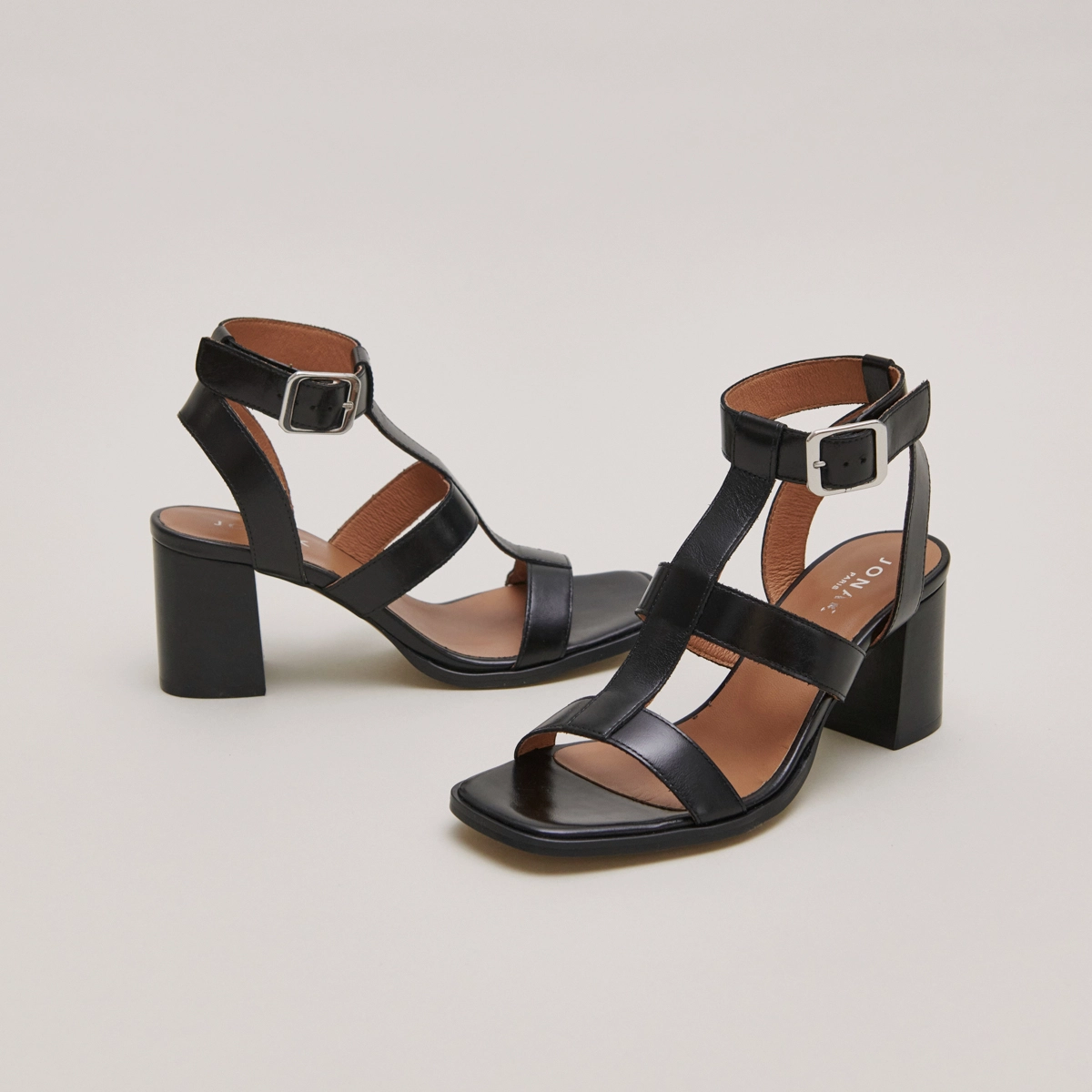 Sandales &agrave; talons en cuir noir | VILMA | Jonak
