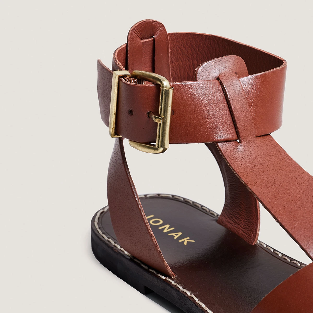 Sandales &agrave; boucles et brides en cuir cognac | WHISPER | Jonak