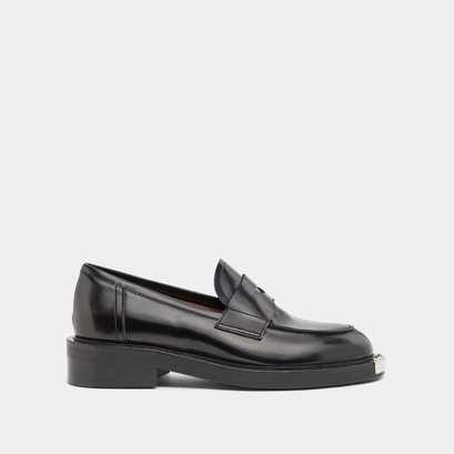 Mocassins &agrave; pi&egrave;ces m&eacute;talliques en cuir glac&eacute; noir | DJAMBA