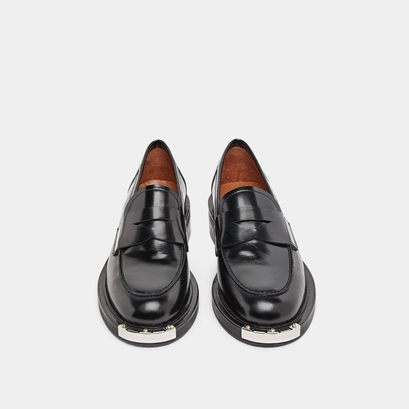 Mocassins &agrave; pi&egrave;ces m&eacute;talliques en cuir glac&eacute; noir | DJAMBA