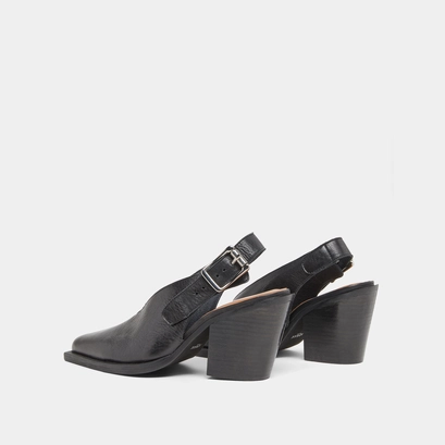 Escarpins &agrave; talons biseaut&eacute;s en cuir noir | DORY