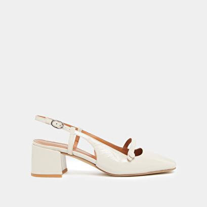 Slingbacks à talons et bouts carrés en vernis plissé écru | DARIO | Jonak