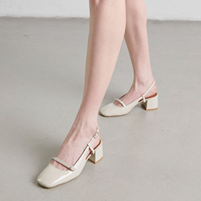 Slingbacks à talons et bouts carrés en vernis plissé écru | DARIO | Jonak