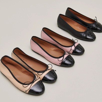 Ballerines &agrave; bouts ronds et noeuds en cuir rose et vernis noir | DAXI