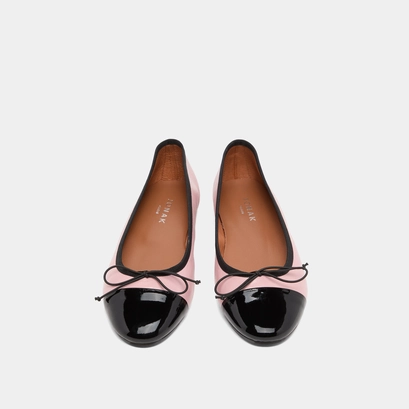 Ballerines &agrave; bouts ronds et noeuds en cuir rose et vernis noir | DAXI