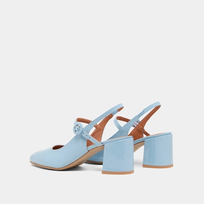 Babies &agrave; talons et bouts arri&egrave;res ouvert... en vernis bleu ciel | DOLLAR