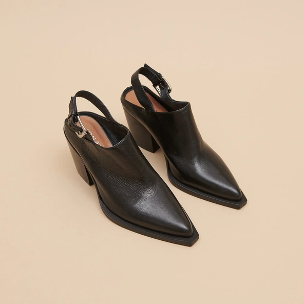 Mules &agrave; talons biseaut&eacute;s en cuir noir | DOREN | Jonak