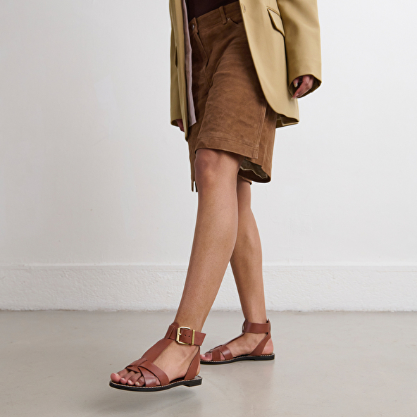 Sandales à boucles et brides en cuir cognac | whisper