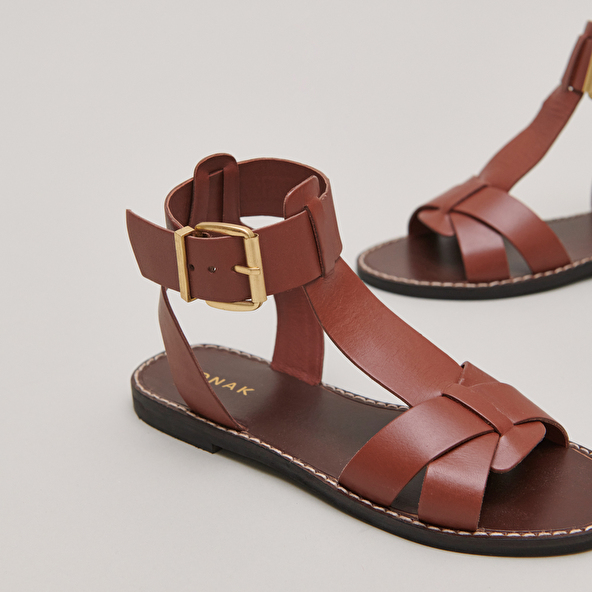Sandales à boucles et brides en cuir cognac | WHISPER | Jonak