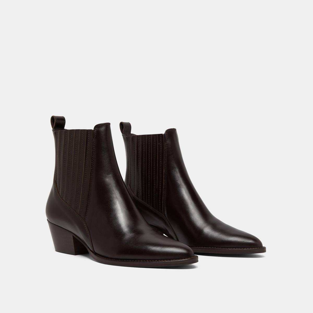 Boots &agrave; petits talons biseaut&eacute;s et &eacute;lastiques en cuir marron fonc&eacute; | BAILEY | Jonak